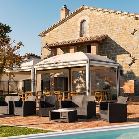 Tenuta Borgo Santa Cecilia Gubbio Bagian luar foto