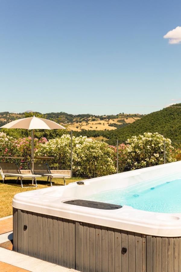 Tenuta Borgo Santa Cecilia Gubbio Bagian luar foto