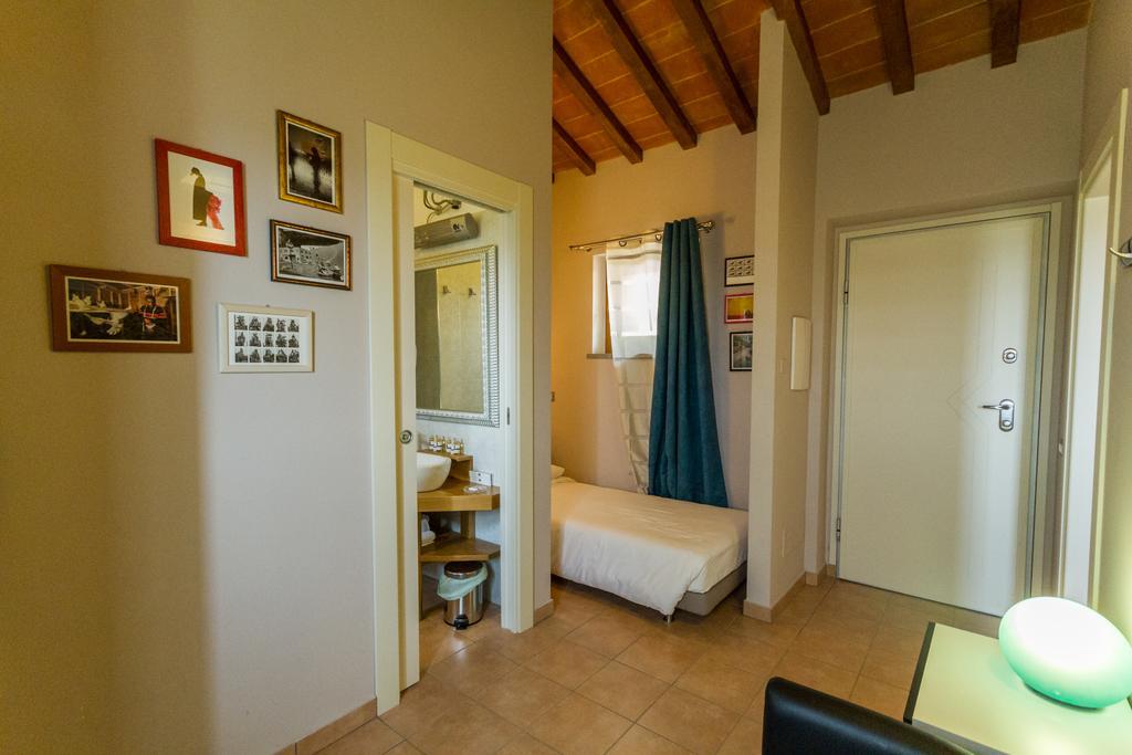 Tenuta Borgo Santa Cecilia Gubbio Bagian luar foto